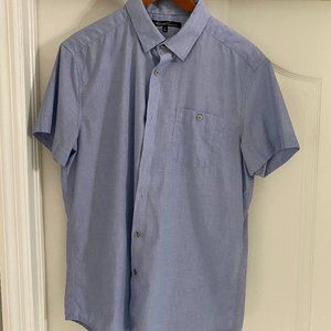 Kenneth Cole Blue short sleeved shirt Large